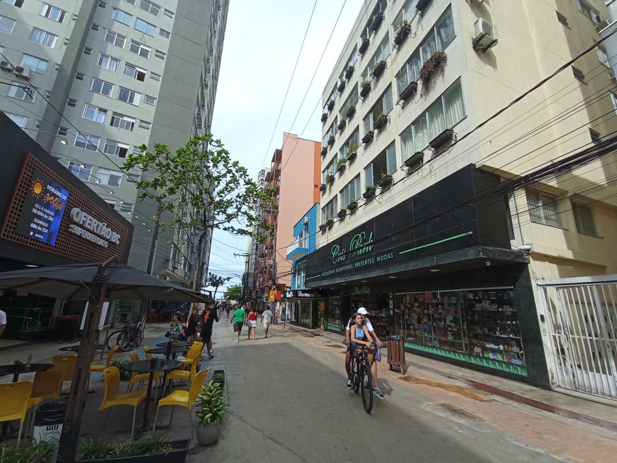 Ca01- Apto Na Quadra-mar Da Com Garagem Apartment